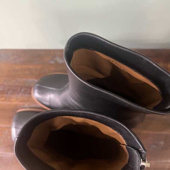 Jacquemus Black round square toe Heeled Boots Sleek Design new. Size 41 - Picture 4 of 8